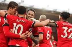 关于欧联杯最新形势：本菲卡高居榜首，拜仁慕尼黑强势追赶，冠军归属成迷的信息